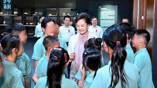 Peng Liyuan Attends Opening Ceremony of the 2025 